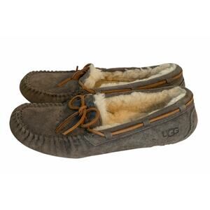 Ugg Moccasin Dakota Slipper •Women 7• Pewter Gray Suede Slip On shoes